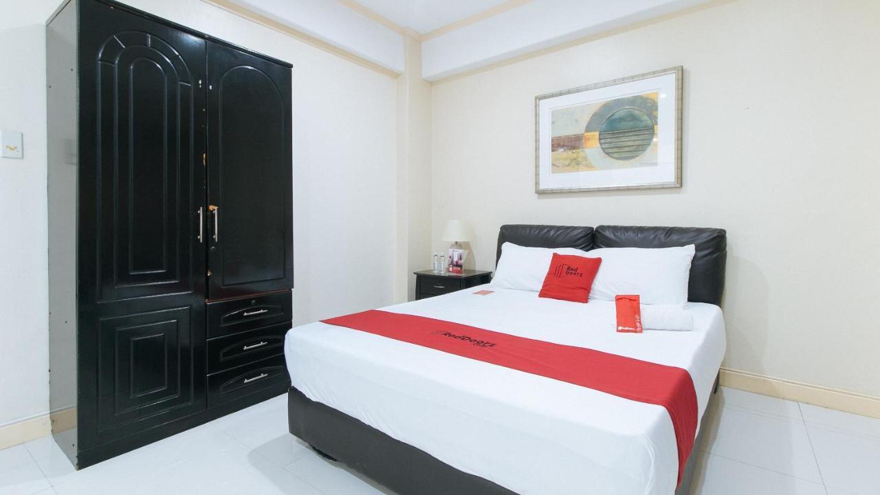 Reddoorz Plus @ Better Living Paranaque Paranaque City Esterno foto