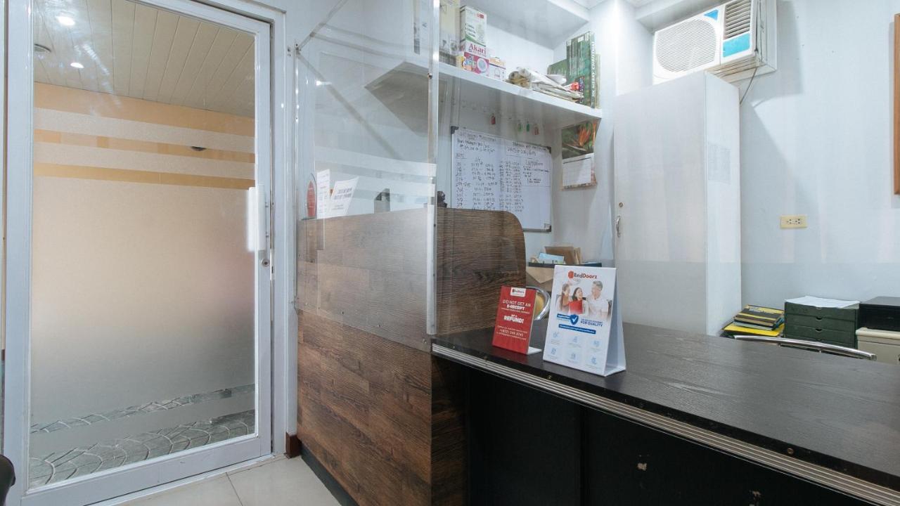 Reddoorz Plus @ Better Living Paranaque Paranaque City Esterno foto