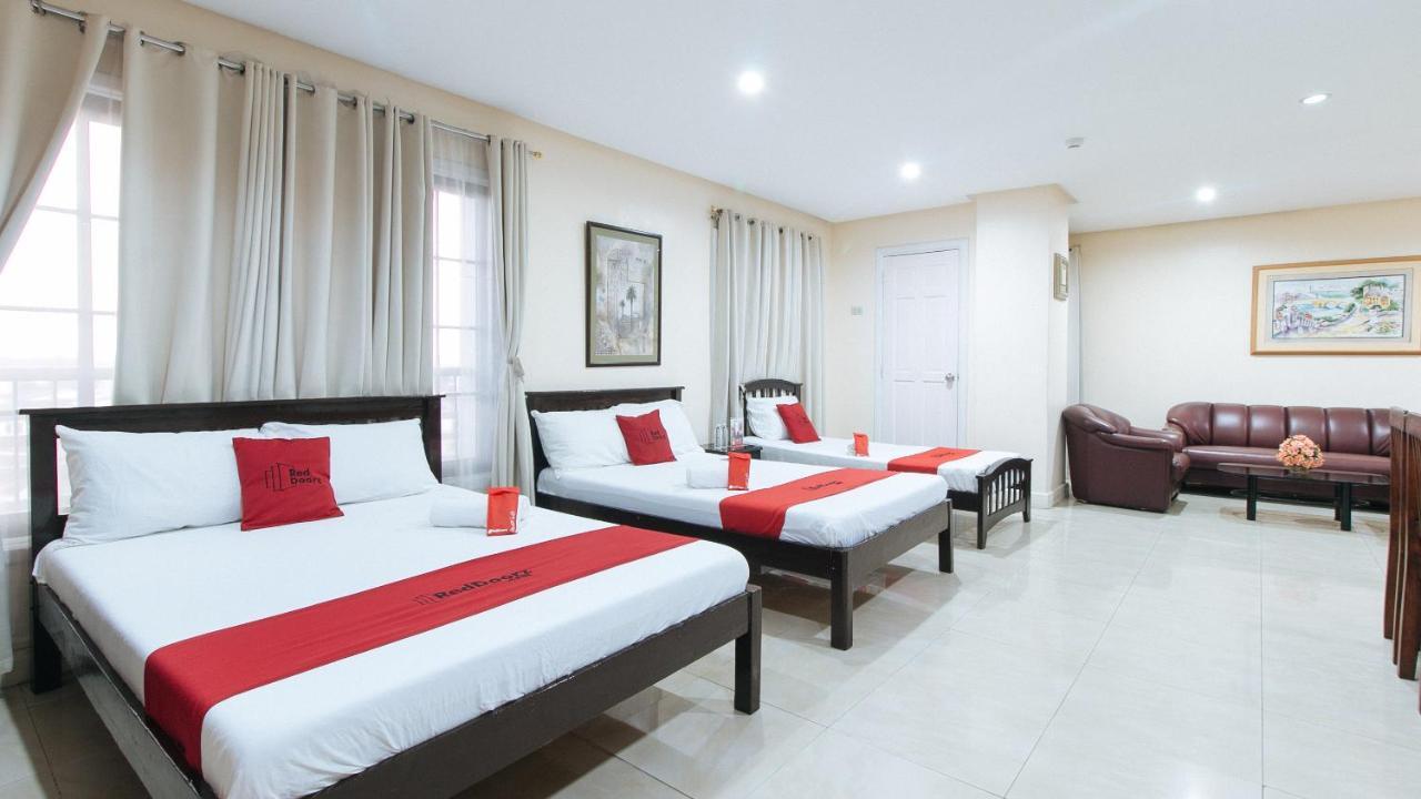 Reddoorz Plus @ Better Living Paranaque Paranaque City Esterno foto