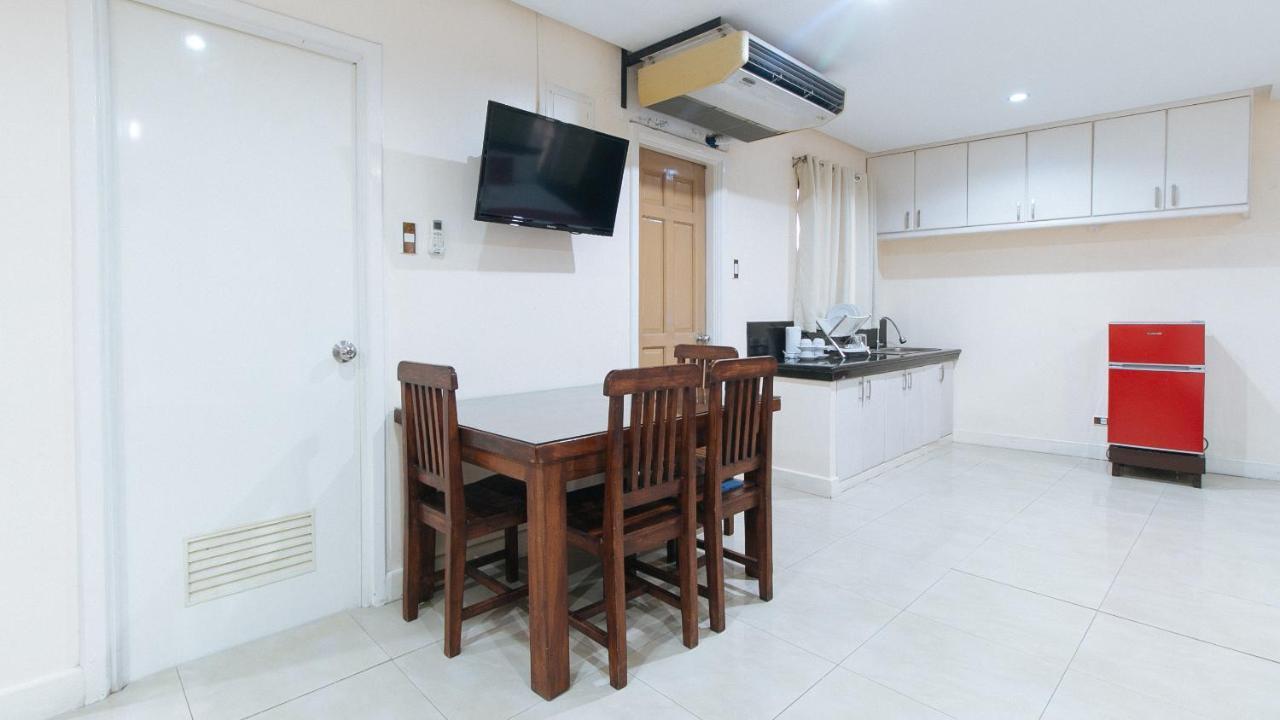 Reddoorz Plus @ Better Living Paranaque Paranaque City Esterno foto