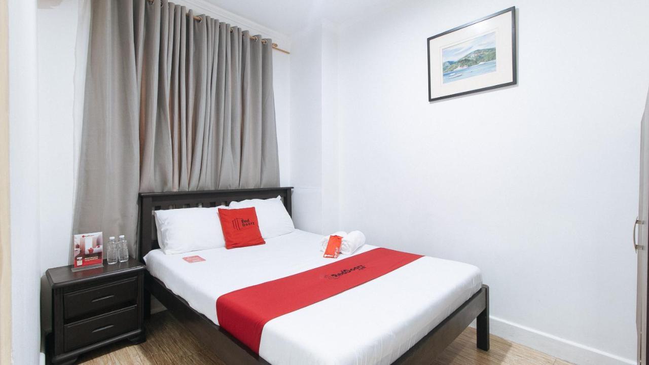 Reddoorz Plus @ Better Living Paranaque Paranaque City Esterno foto