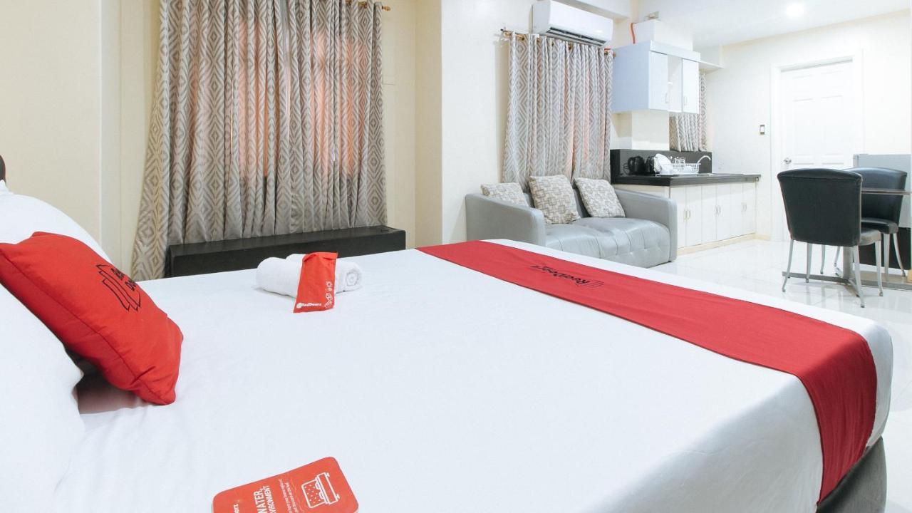 Reddoorz Plus @ Better Living Paranaque Paranaque City Esterno foto
