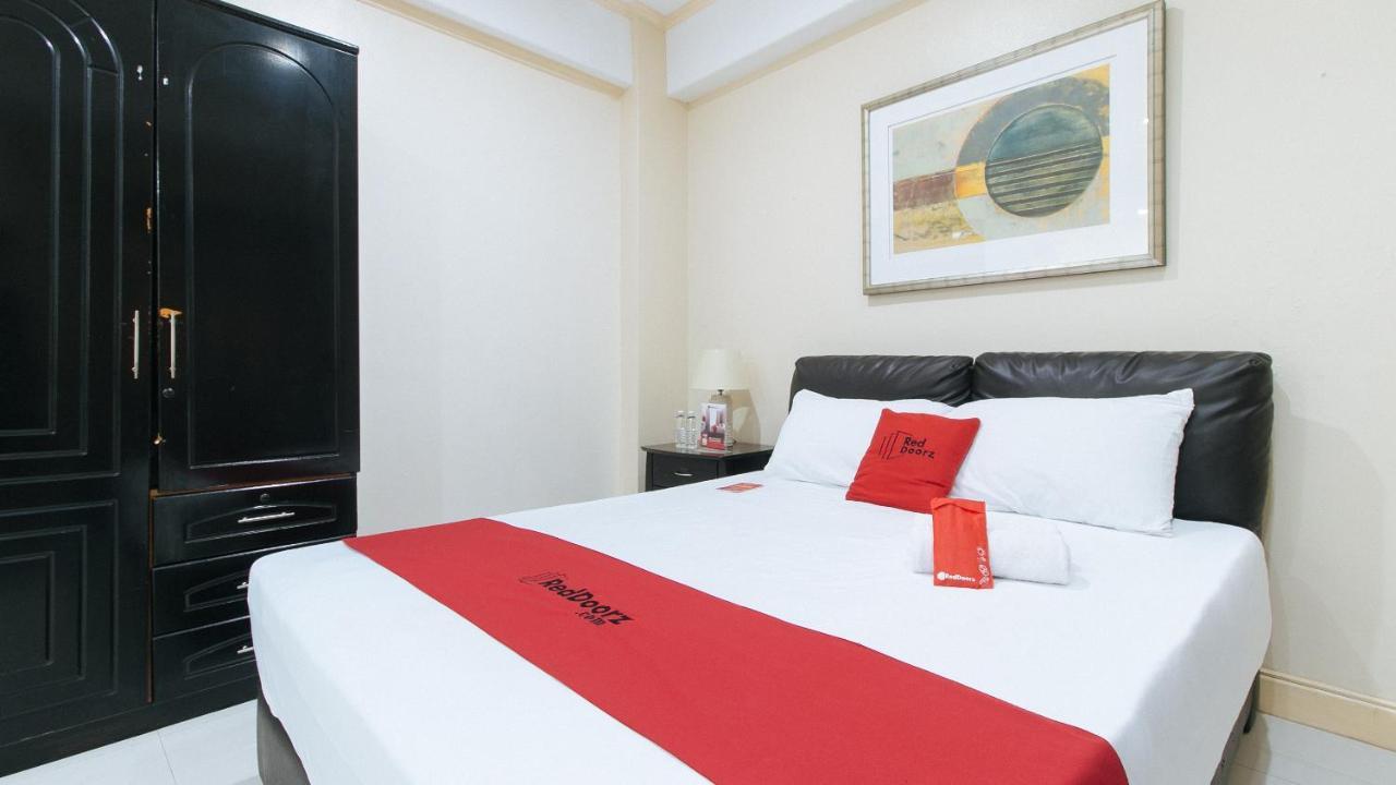 Reddoorz Plus @ Better Living Paranaque Paranaque City Esterno foto