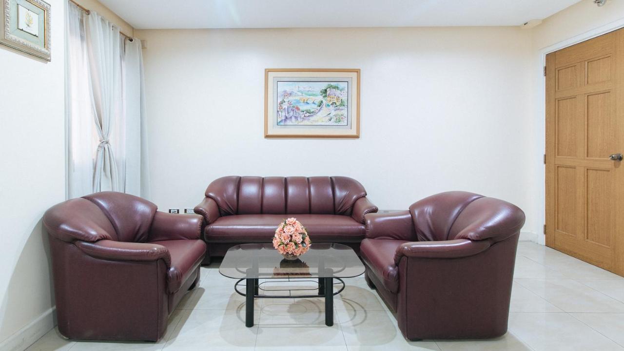 Reddoorz Plus @ Better Living Paranaque Paranaque City Esterno foto