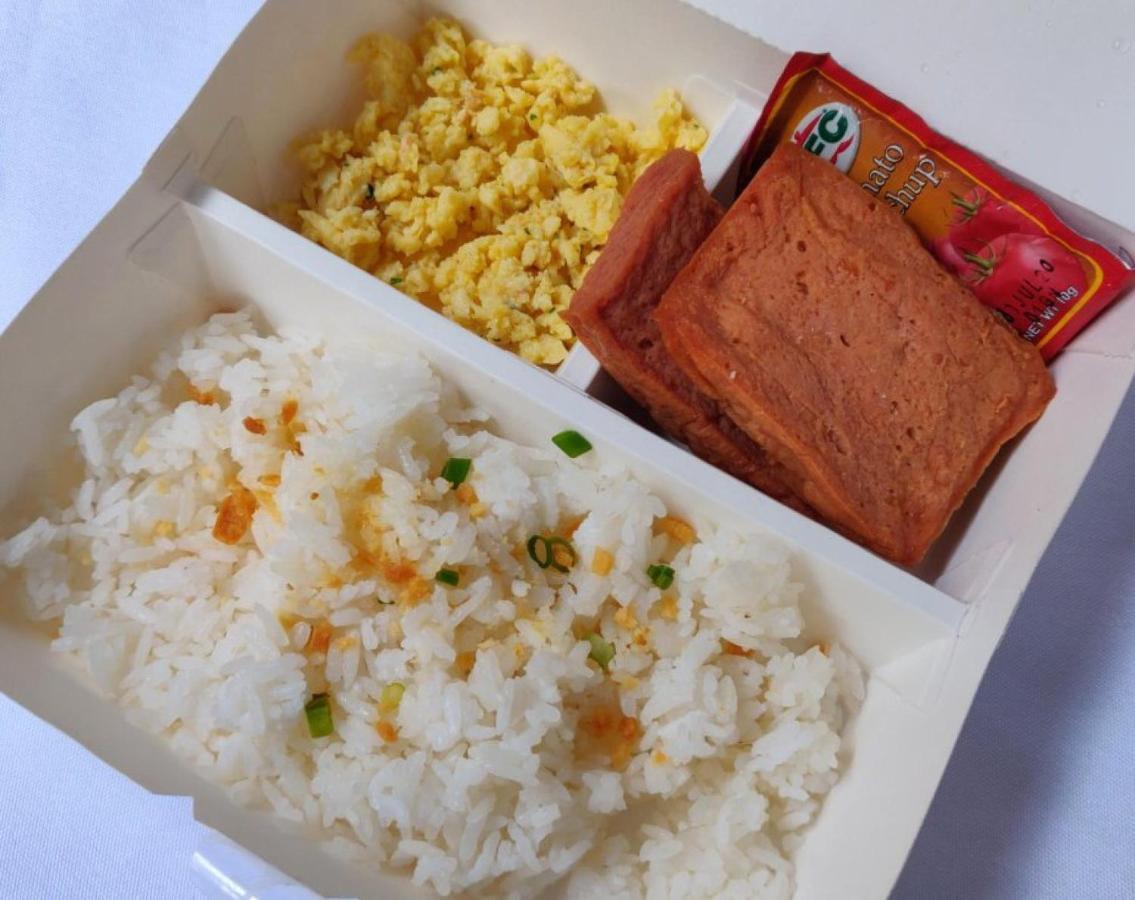 Reddoorz Plus @ Better Living Paranaque Paranaque City Esterno foto